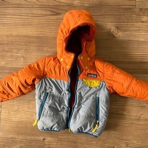 2T reversible jacket with removable hood